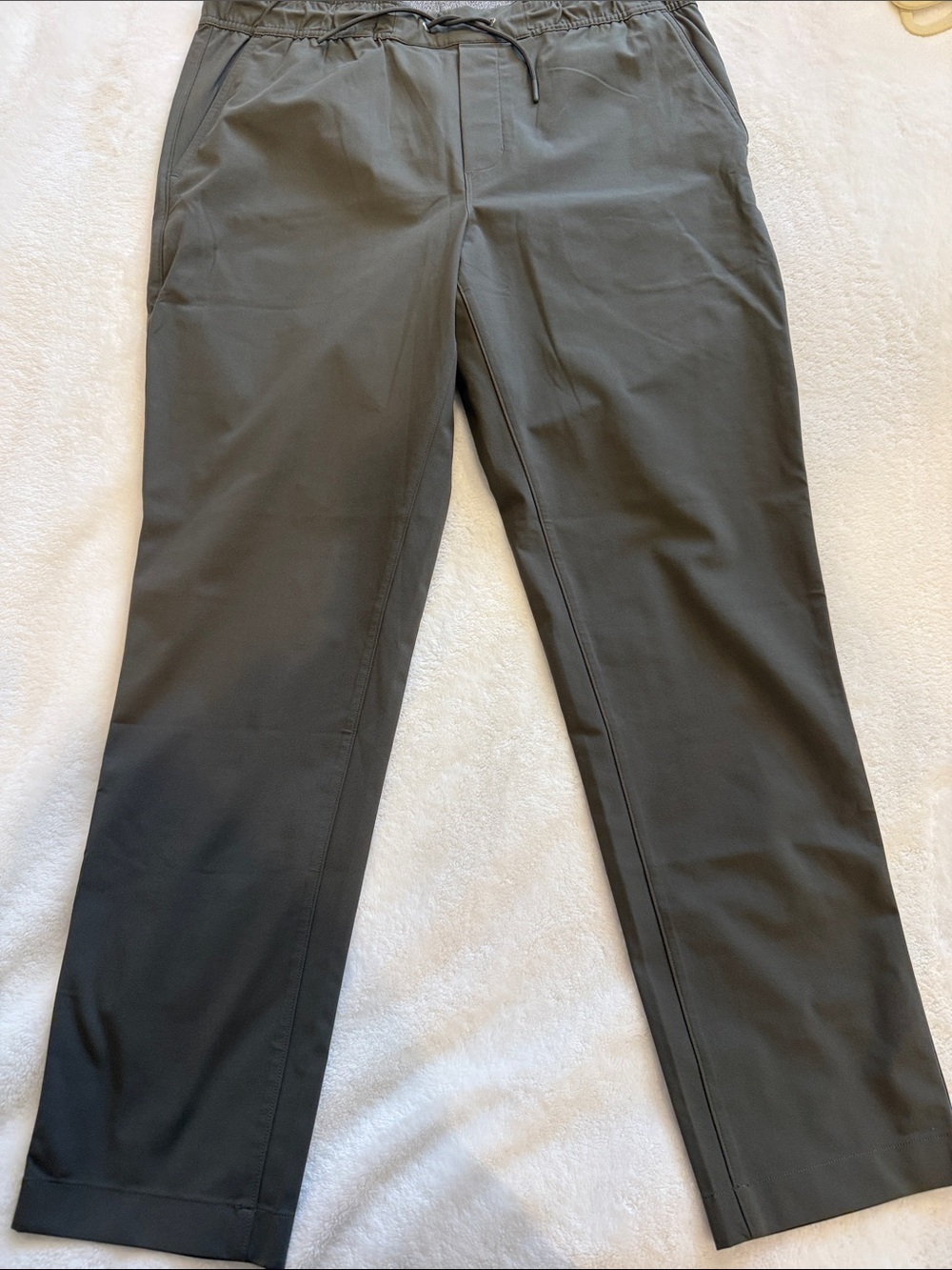 Vuori Meta Elastic Waist Pant Dark Oregano Men’s XL NWOT